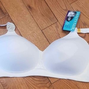 New vanity fair 40DD wireless bra
